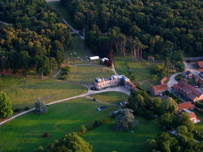 Chevrieres  Chateau Le Quesnoy المظهر الخارجي الصورة